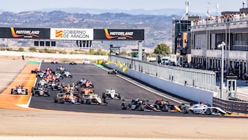 La salida de la Fórmula 4 española en el NAPA Racing Weekend del circuito de Aragón