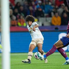 El Valencia apurará hasta el 30 de junio para decidir si compra a Peter