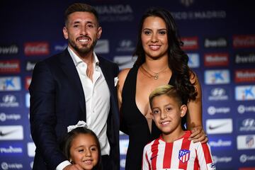 El centrocampista mexicano procedente del Porto ha sido presentado en el Wanda Metropolitano como nuevo jugador del Atl¨¦tico de Madrid.
