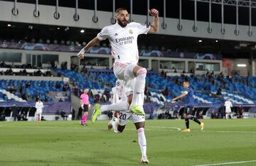Benzema abri¨® el marcador marcando el 1-0.