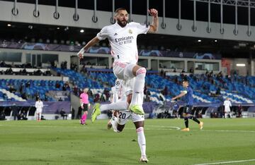 Benzema abrió el marcador marcando el 1-0.