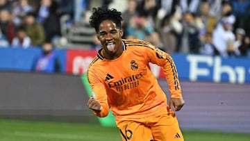 (FILES) Real Madrid's Brazilian forward #16 Endrick celebrates scoring their second goal during the Spanish Copa del Rey (King's Cup) quarter-final first leg football match between Club Deportivo Leganes SAD and Real Madrid CF at Butarque Municipal Stadium in Leganes on February 5, 2025. Olympique Lyonnais (Ligue 1) confirmed on December 23, 2025 that it had reached an agreement with Real Madrid for the loan of Brazilian international striker Endrick. (Photo by JAVIER SORIANO / AFP)