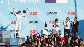 Stoffel Vandoorne celebra su tercer puesto en el ePrix de Roma.