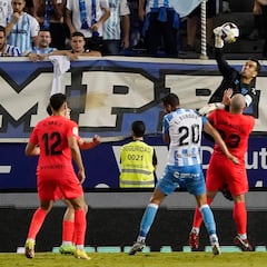 Manolo Reina deja de ser portero del Málaga