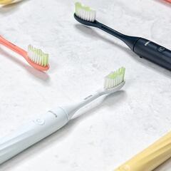 Consigue unos dientes más blancos con este cepillo eléctrico a pilas de Philips, el más vendido en Amazon