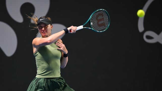 Badosa gana y sonríe de nuevo