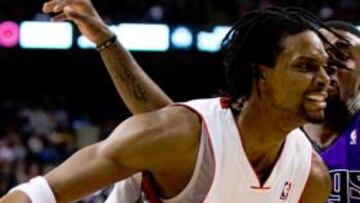 Bosh lidera el reto de tumbar a España