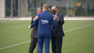 Última sesión del Barça con arenga y charla Koeman-Laporta