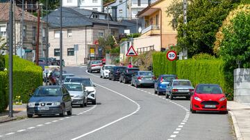 La multa que te puede poner la DGT si aparcas el coche en sentido contrario