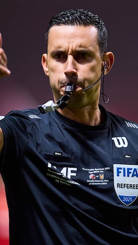 Referee Cesar Arturo Ramos during the final second leg match between Tigres UANL and Toluca, as part of the Liga BBVA MX, Torneo Apertura 2025 at Nemesio Diez Stadium, on December 14, 2025 in Toluca, Estado de Mexico, Mexico.