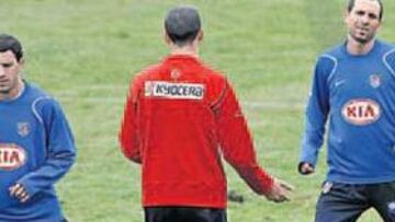 <b>YA CORREN. </b>Maxi y Petrov habían caminado ligeramente; desde ayer ya corren.