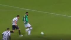 Potencia y cabezazo: así define el '9' que mira Colo Colo