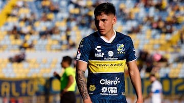 Joan Cruz tiene nuevo club: sorpresa de última hora en el mercado de Chile