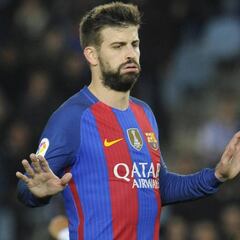 Piqué jugó cojo una hora: alerta para el Clásico en el Camp Nou