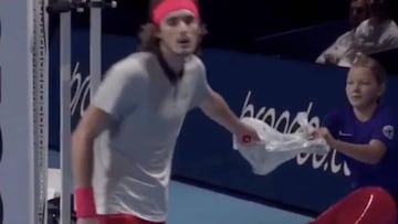 Mal gesto con una recogebolas que indigna al mundo del tenis