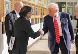 Chocolates, café y una pieza de oro: los regalos que Trump le dio a Petro en la reunión