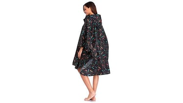 ¿Cómo equiparse para la lluvia? Reunimos los accesorios básicos para no mojarse