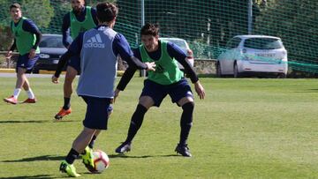 Entrenamiento del C&aacute;diz.