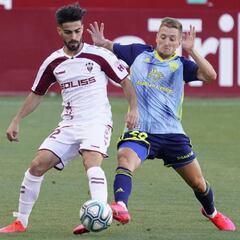 El Almería se acerca al ascenso tras ganar en el Belmonte