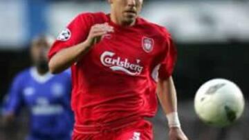 <b> DEBERÁ IRSE.</b> Benítez ha dicho que estudiará ofertas, no ha sido convocado para la previa de la Copa de Europa y la compentencia en el Liverpool es considerable. Su futuro no parece cerca de Anfield.