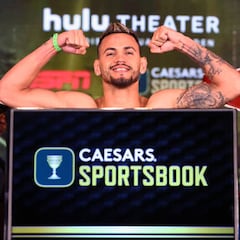 Cubano Robeisy Ramírez noquea a Abraham Nova y se alza con el título global pluma de OMB