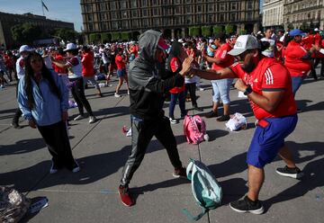 La plancha del Zócalo de Ciudad de México acogió una clase masiva de boxeo y, por segundo año consecutivo, se batió un récord mundial con más de 30.000 alumnos. El acto contó con la presencia de los campeones Julio César Chávez, Jaime Minguía o Humberto González, así como la del presidente del Consejo Mundial de Boxeo, Mauricio Sulaimán