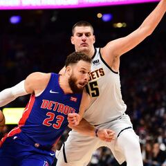 Los Nuggets arrasan, se lían y acaban ganando de milagro