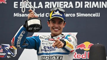 Marc Márquez, en el podio del GP de San Marino.
