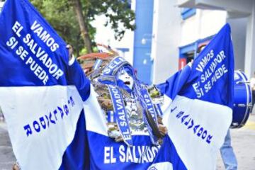 Así vivieron los aficionados de la Selecta y de la escuadra tricolor el partido de esta noche en el Cuscatlán.