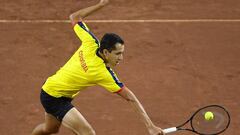 Galán lucha en cinco sets pero cae contra Pella en Copa Davis