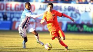 Bicho (d) en un partido con el Barça B.