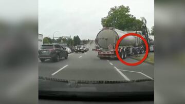 Un camión pasa por encima de una bici de un ciclista que acabó saltando para no ser atropellado