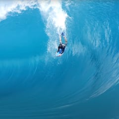 Tremendo tortazo de Mike Stewart con 62 años: “Sólo fue una costilla”