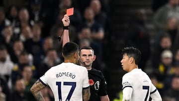 Tottenham Hotspur have Christian Romero and Destiny Udogie dismissed in a chaotic game against London rivals Chelsea.