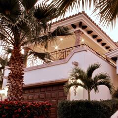 España bloquea 23 de los 29 inmuebles de oligarcas rusos