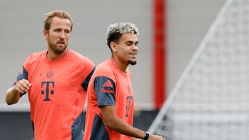 Harry Kane y Luis Díaz en un entrenamiento.