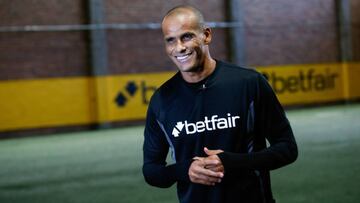 Rivaldo en una presentaci&oacute;n de Betfair 