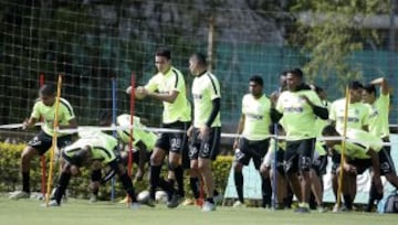 El equipo verdolaga se entrena para afrontar su primer reto como lo es enfrentar al Deportivo Cali por la Superliga.