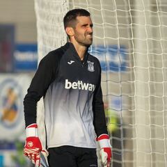 Oficial: Asier Riesgo renueva con el Leganés una temporada más