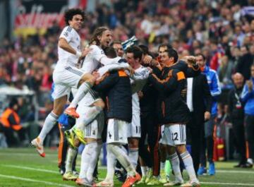 Los jugadores celebran el 0-4 y el pase a la final de Lisboa. 