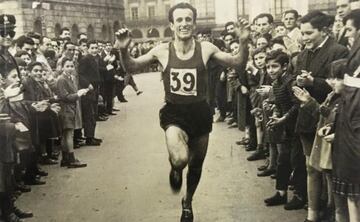 El asturiano murió el 3 de junio a los 91 años de edad. Fue un auténtico ídolo en su ciudad natal, Gijón, en los años finales de la década de los 50 y en los 60. Su prueba eran los 1.500 metros. Logró un altísimo número de podios en Campeonatos de España y representó en 16 competiciones al equipo nacional. Una vez retirado dedicó su vida a entrenar y preparar a otros atletas.  