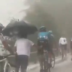 Granizada y caos en la segunda etapa del Dauphiné