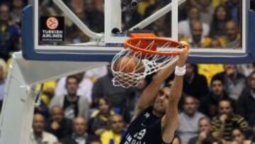 Sasha Vujacic, durante su etapa en el EFES.