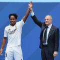 27/07/24 REAL MADRID ACTO PRESENTACION DE ENDRICK COMO NUEVO JUGADOR
FLORENTINO PEREZ PRESIDENTE