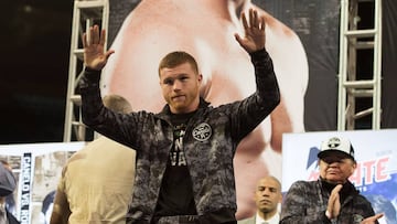 Si tienes pensado apostar para la pelea de este sábado entre el pugilista mexicano y su contendiente británico, este es el panorama con cada uno