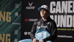 Saunders se burla del Canelo en el careo