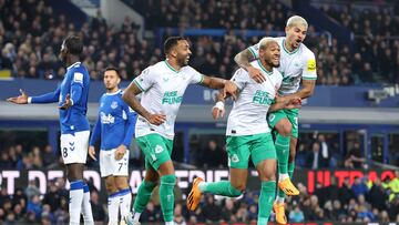 LIVERPOOL, ENGLAND - APRIL 27: Joelinton of Newcastle United celebrates with teammates Callum Wilson and Bruno Guimaraes after scoring the team's second goal during the Premier League match between Everton FC and Newcastle United at Goodison Park on April 27, 2023 in Liverpool, England. (Photo by Alex Livesey/Getty Images)