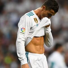 Cristiano Ronaldo equals Juanito appearances for Real Madrid