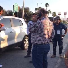 Delantero de Correcaminos atropella a motociclista