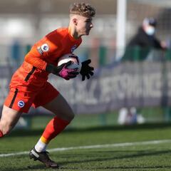 Un portero veinteañero impresiona a los ojeadores del Barcelona